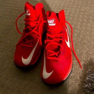 NIKE Prime hype basketball shoe